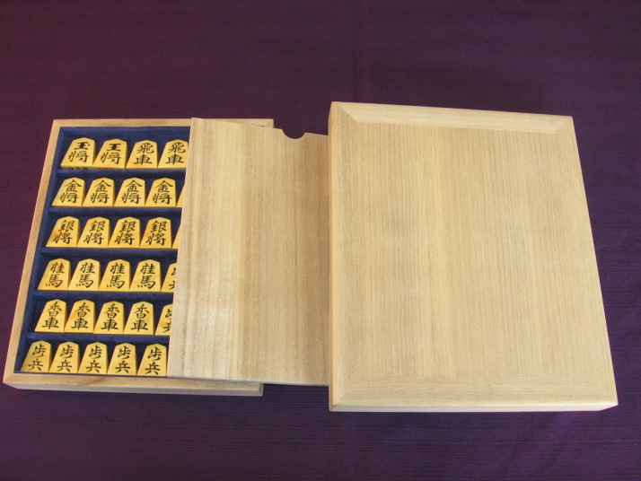 水牛駒(金駒)未使用品　【週末限定】 ヤフーオークション 出品代行 トウシン 巨匠掬水作水無瀬島黄楊根柾銀